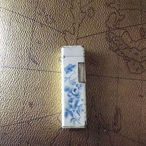 Vintage floral, print ladies candle striker